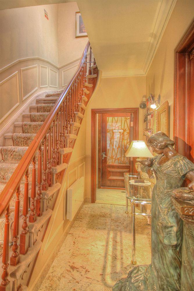 Chateau Saint-Marc Montreal Luaran gambar