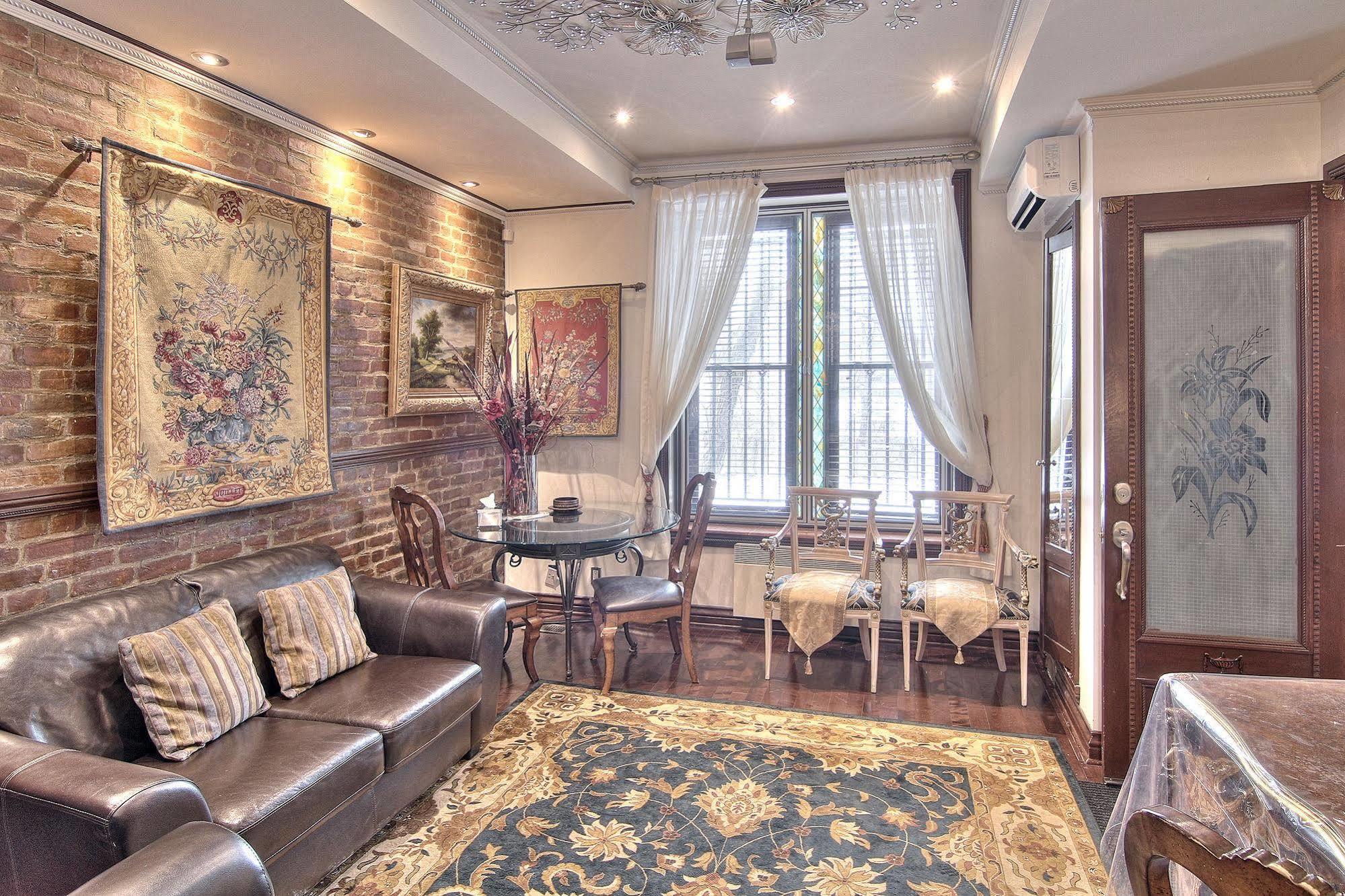 Chateau Saint-Marc Montreal Luaran gambar