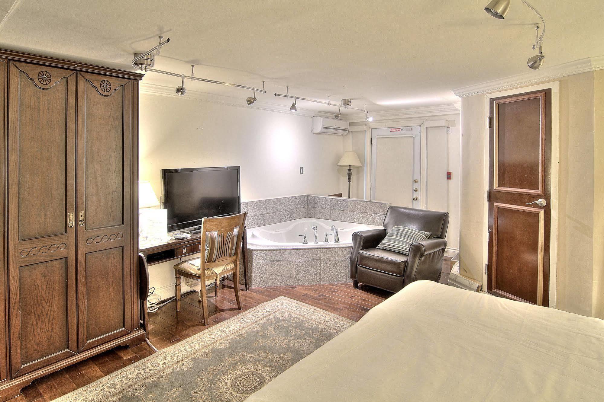 Chateau Saint-Marc Montreal Luaran gambar