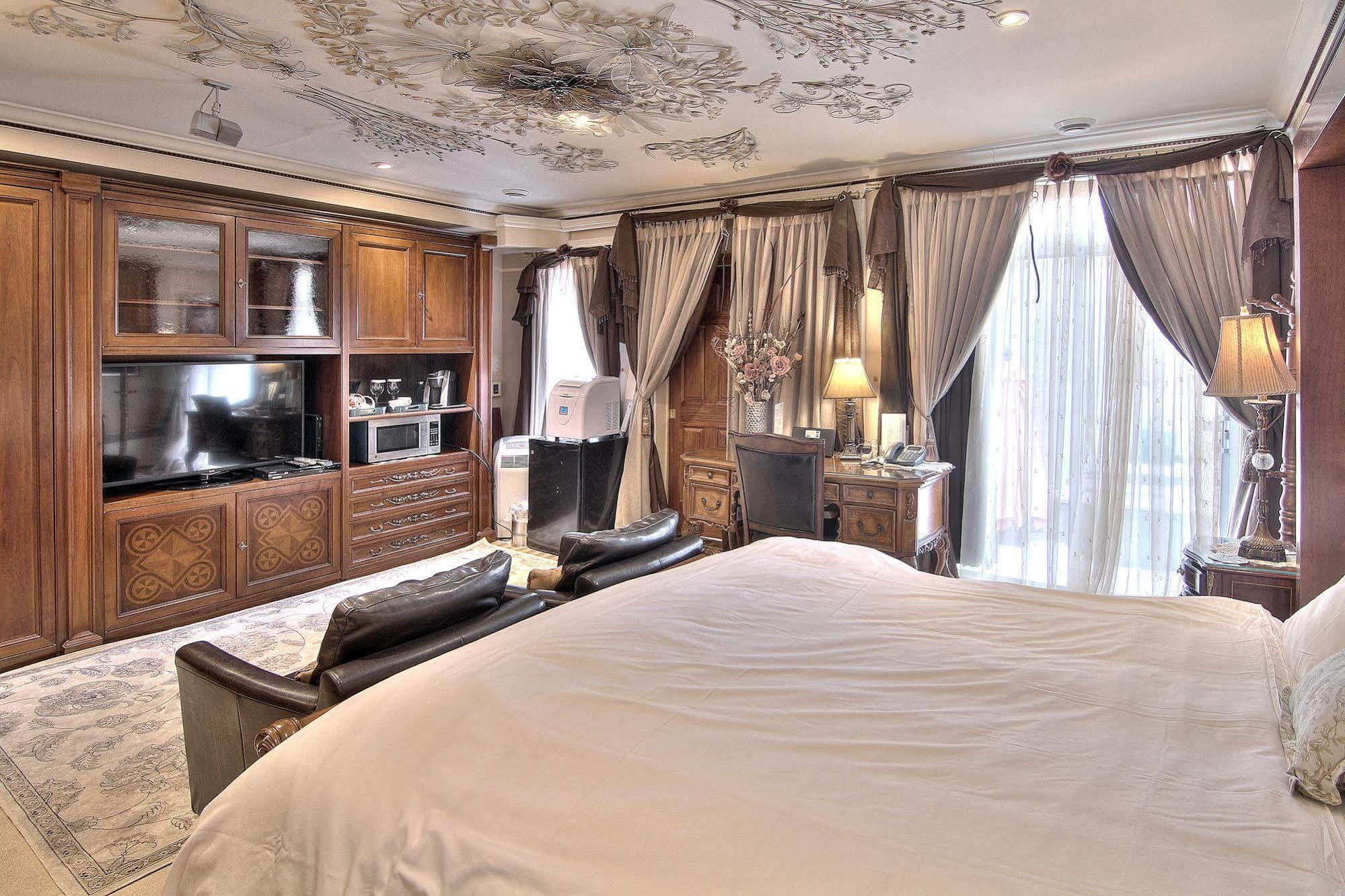 Chateau Saint-Marc Montreal Luaran gambar
