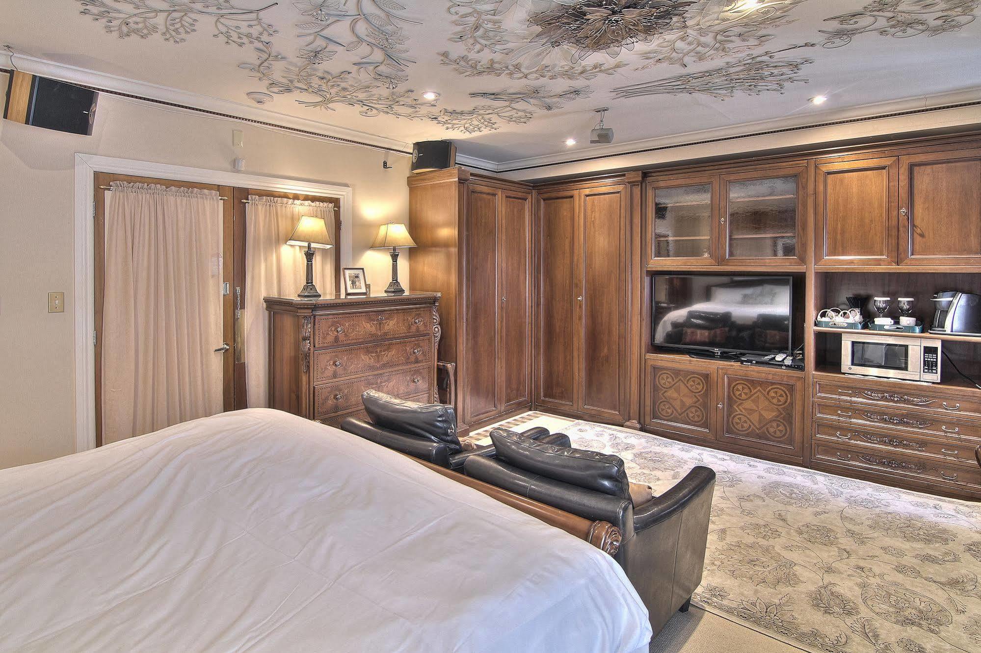 Chateau Saint-Marc Montreal Luaran gambar